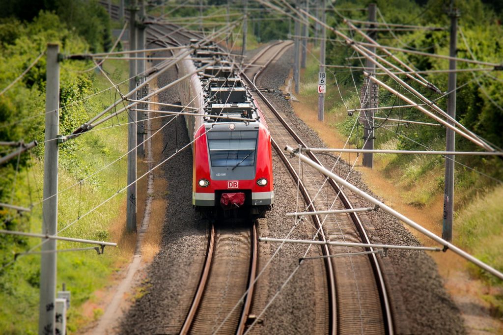 Zug, Eisenbahn, Verkehr-797072.jpg